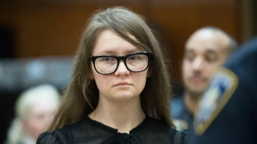 Netflix's Latest True Crime About International Con Artist Anna Delvey Will Be Your New Obsession