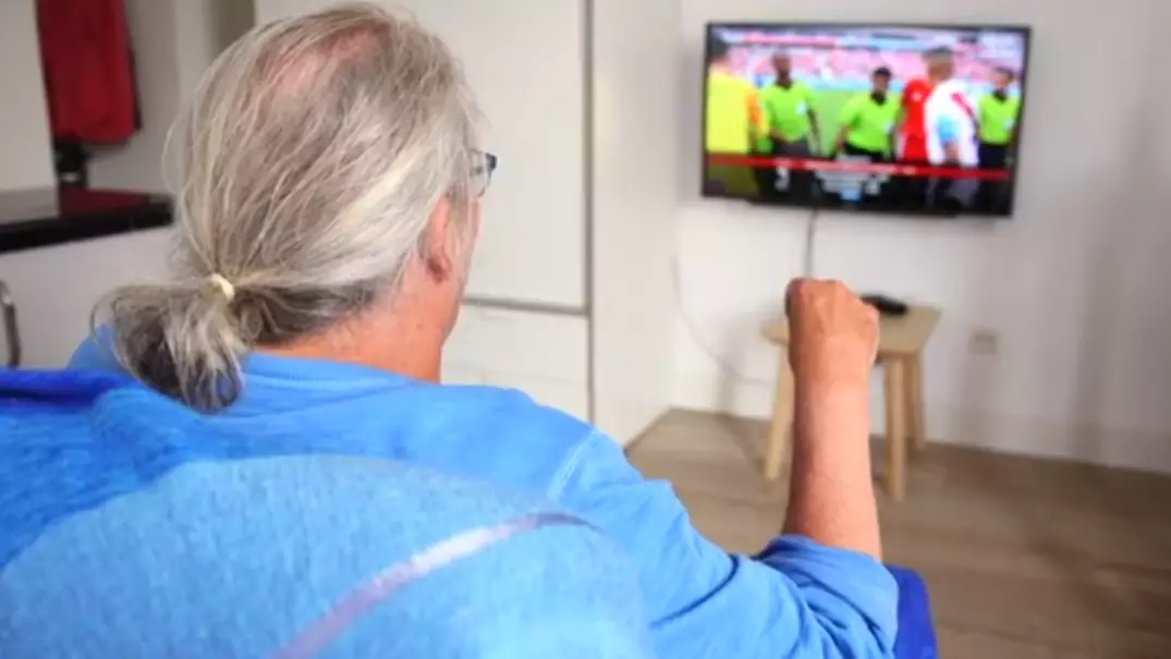 Lad Has Rented Flat For A Month To Watch The World Cup In Peace And Quiet 