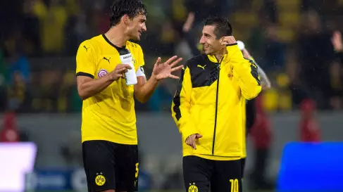 Mkhitaryan, Hummels And Manchester United Exchange Tweets After He Racks Up Another Award 