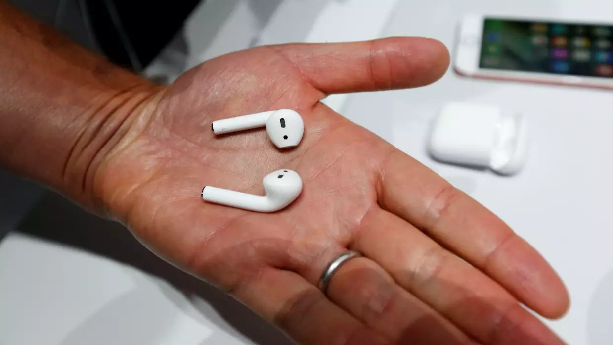 Scientists Warn That Apple AirPods Might Be Dangerous