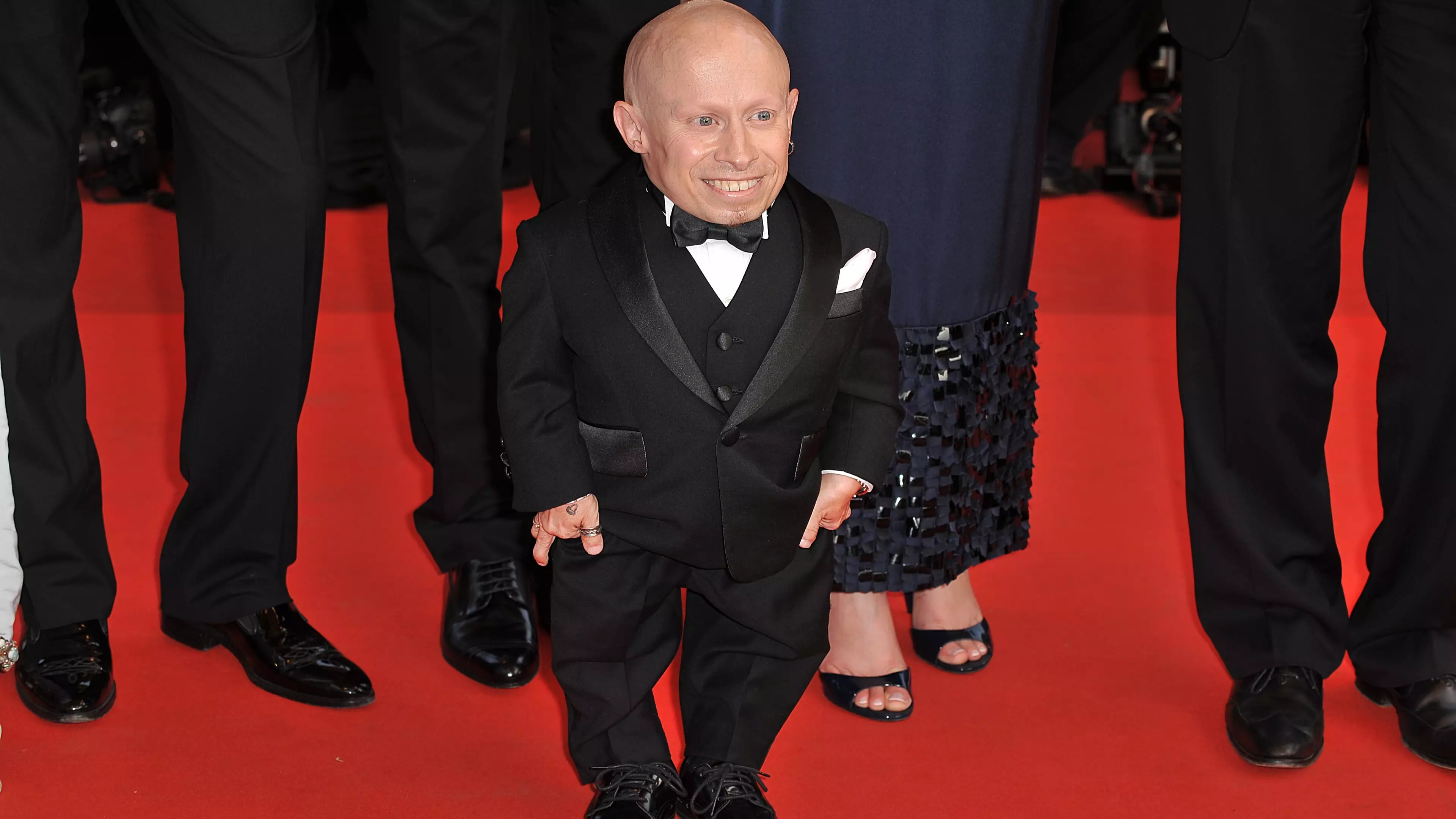 Mike Myers Pays Tribute To Verne Troyer