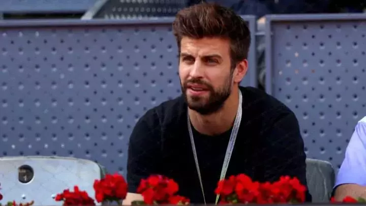 Gerard Pique's Reaction To Roger Federer's Wimbledon Win Is Causing Lots Of Arguments 