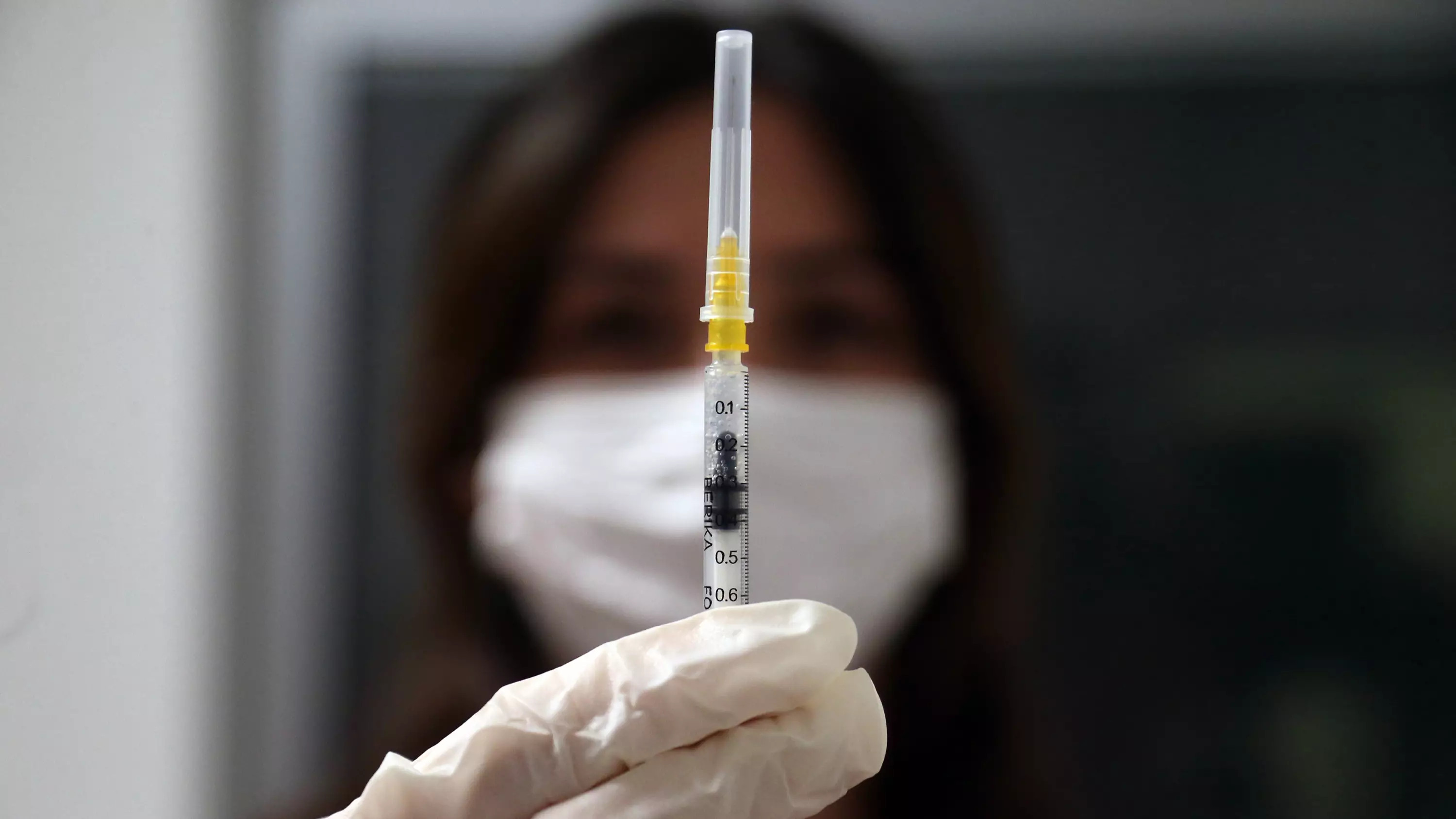 Australian Population Not Expected To Be Fully Vaccinated Until End Of Next Year, Says Expert
