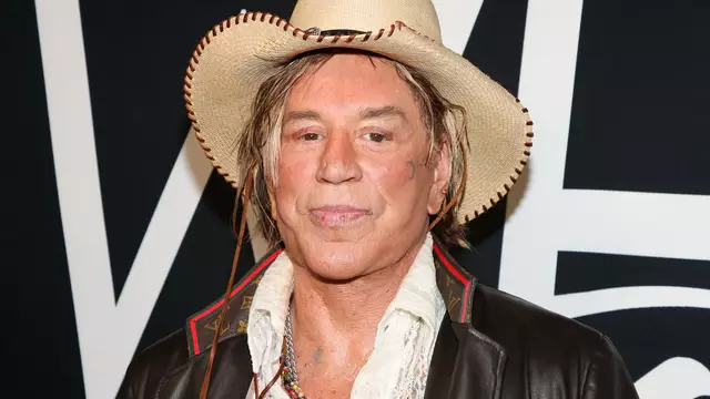 'Patronizing' letters Ted Bundy sent while on death row revealed by cousin