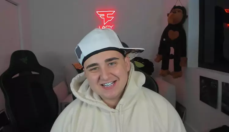 Twitch streamer who had missing 17-year-old boy randomly appear on his ...