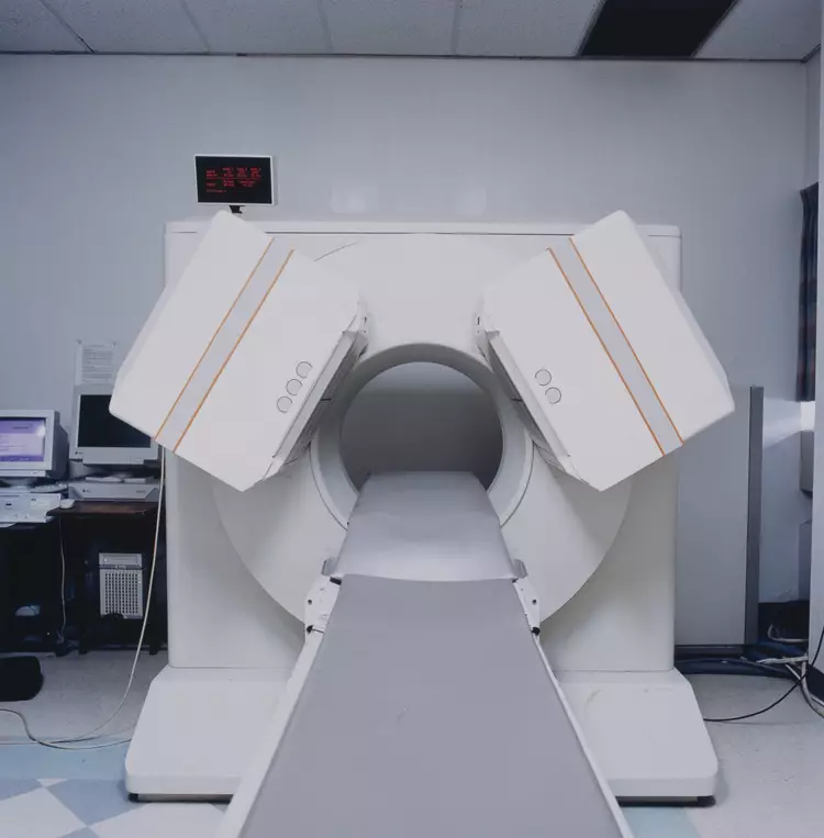 Man died after taking a loaded gun into an MRI scan