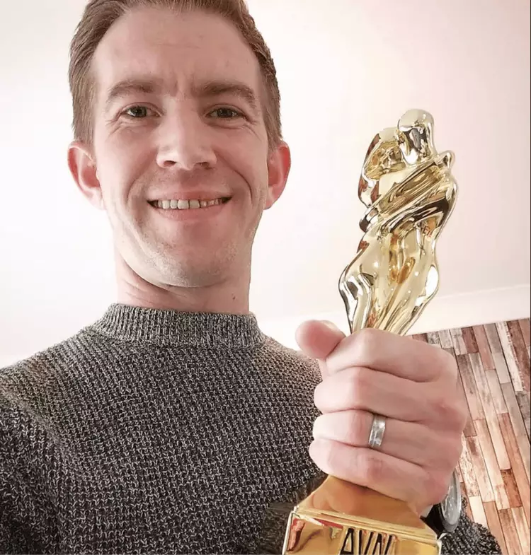 Builder Became A Porn Star After Friends Flabbergasted By Size Of His builder-became-a-porn-star-after-friends-flabbergasted-by-size-of-his