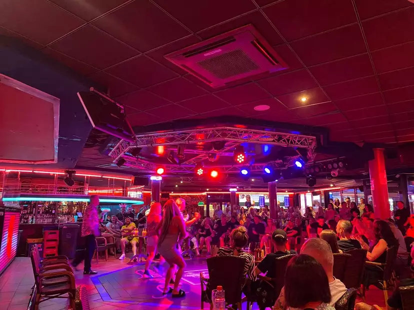 British man who has visited more than 1,600 UK pubs still wasn't ...
